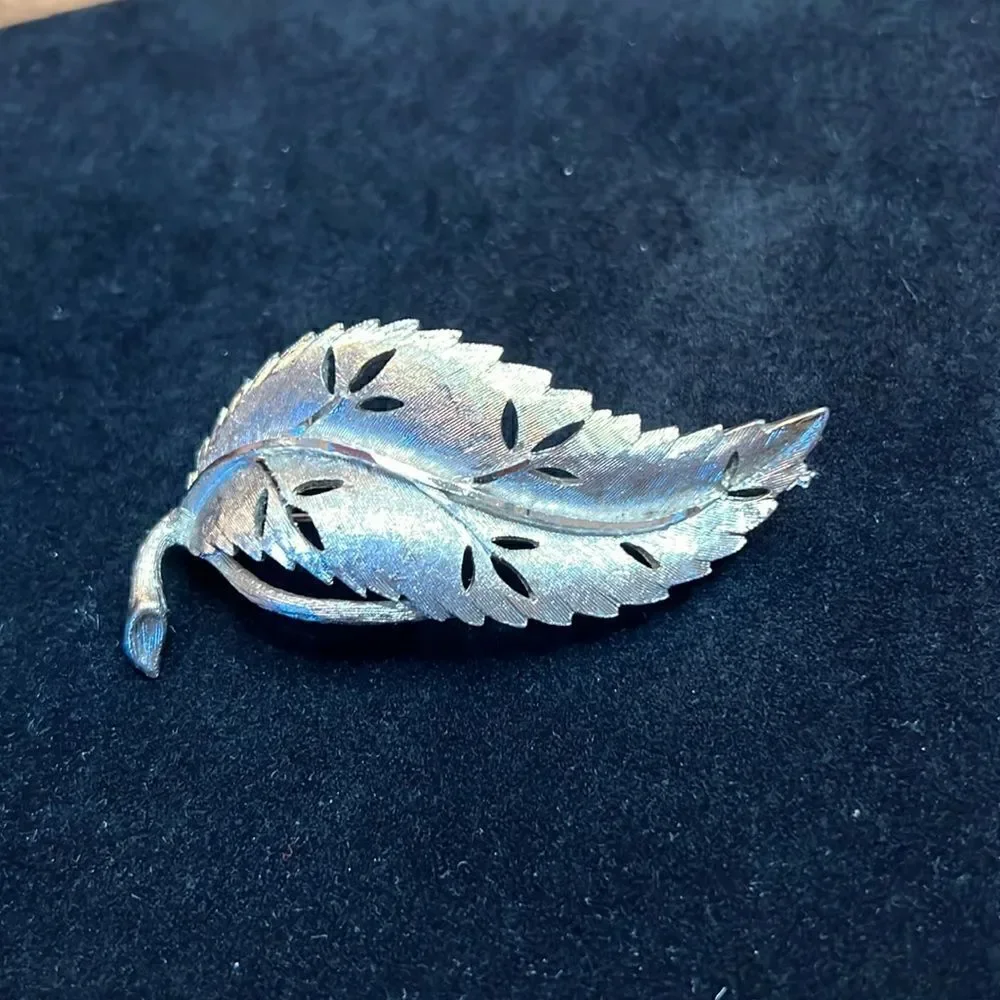 Large Vintage BSK Leaf Brooch - Silver/Champagne Color
